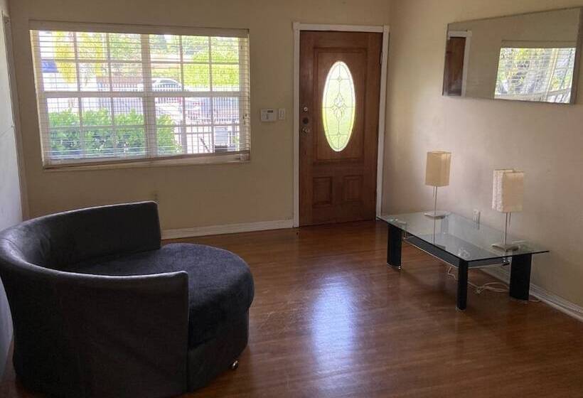 펜션 Eco Shared Gardenian