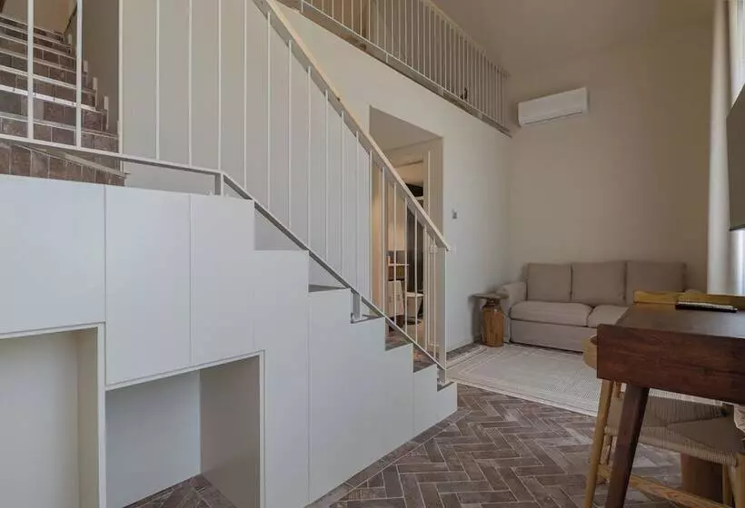 ペンション Silves History Guest House