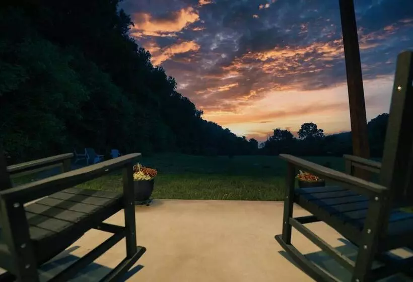 Lomakeskus The Boho Barn