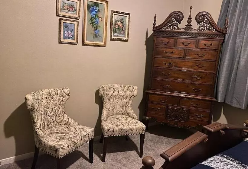 Wiley House Bed And Breakfast