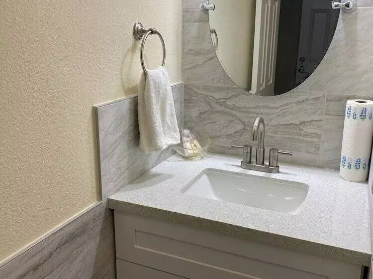 Wiley House Bed And Breakfast