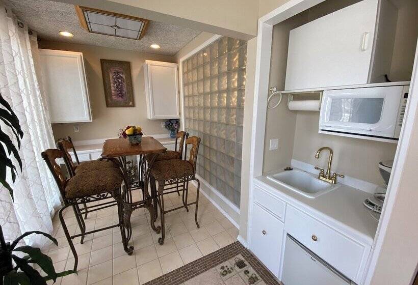 تختخواب و صبحانه Toad Hall Manor