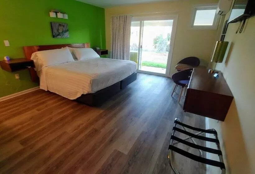 Boiling Spring Lakes Motel