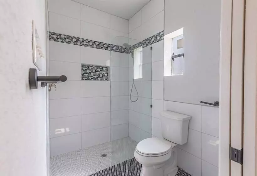 La Casita: Hot Tub & Firepit, 15 Min To Fred!