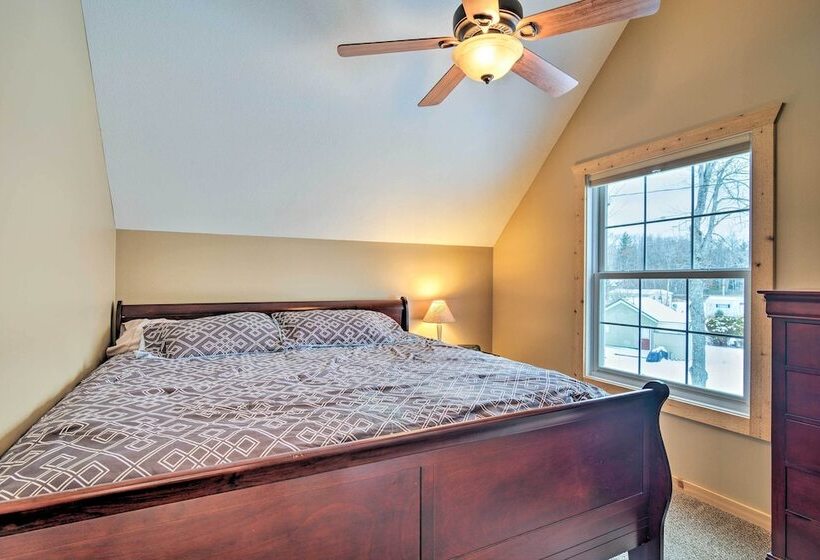 Family Friendly Lake Mitchell Oasis: Hike & Ski!