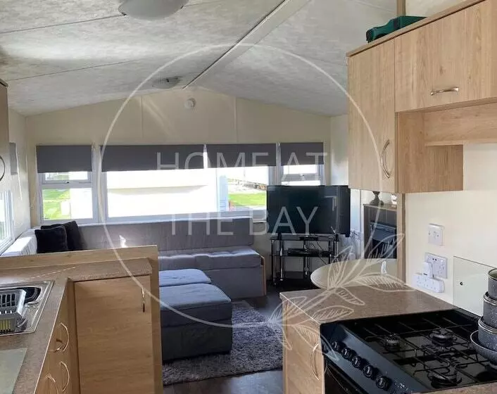 ホテル Caravan With Decking At Lyons Robinhood