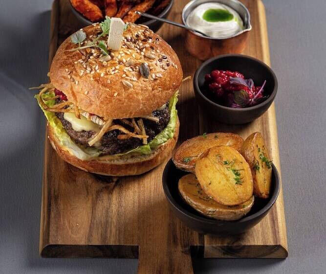 هتل Jonathan Spa Estate