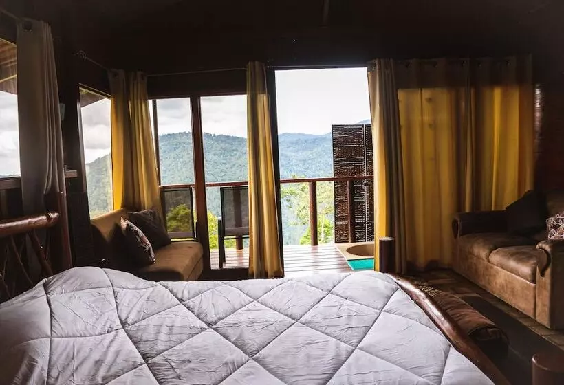 Hotelli Pacuare Mountain Lodge