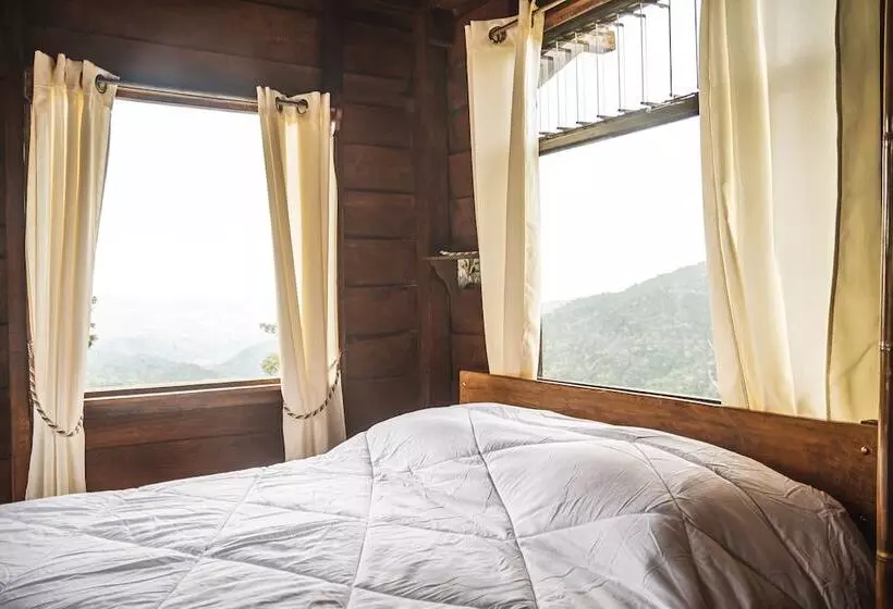 Hotelli Pacuare Mountain Lodge