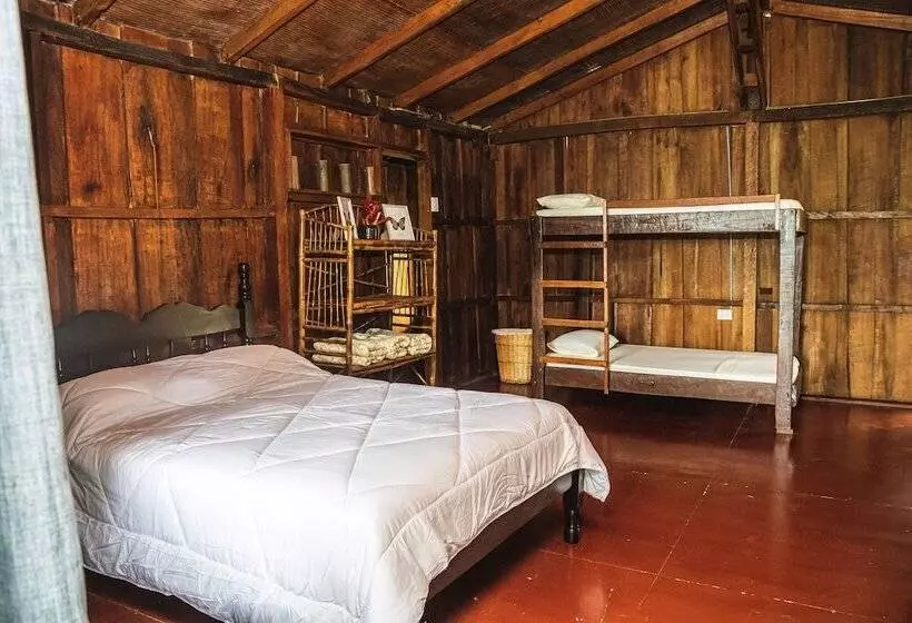 Hotelli Pacuare Mountain Lodge