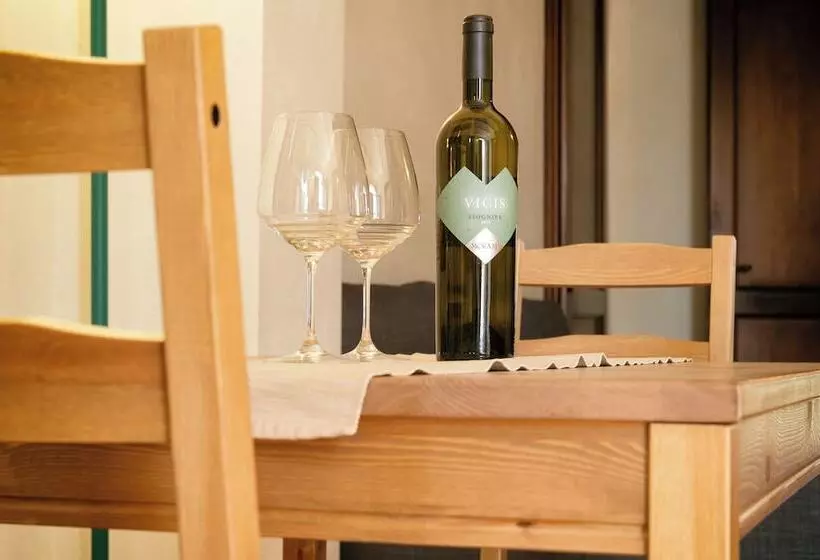 هتل روستایی Villaluce Wine Agriturismo