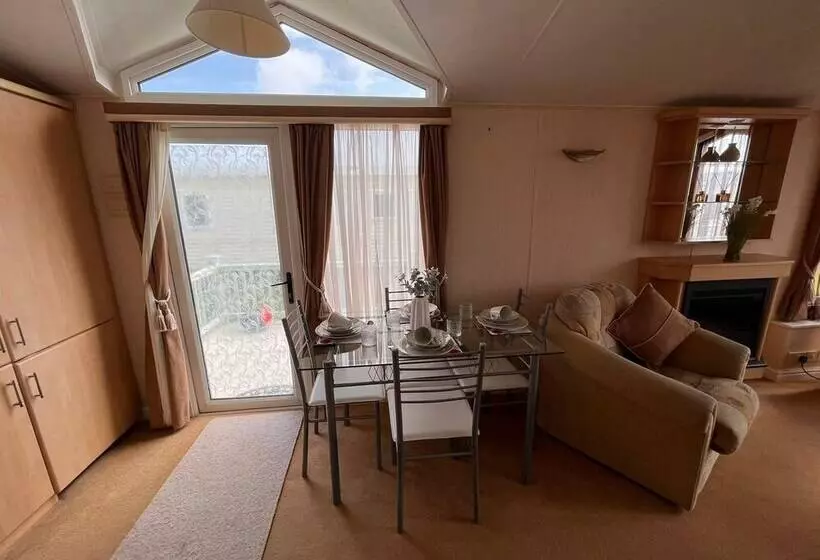 ホテル Stunning 2 Bed Caravan In Skegness
