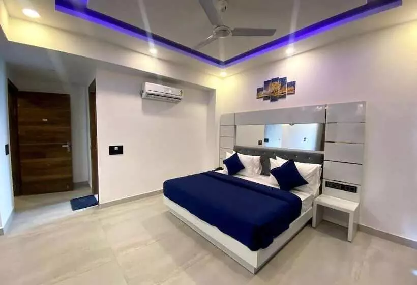 Metro Stay By F9 Hotels