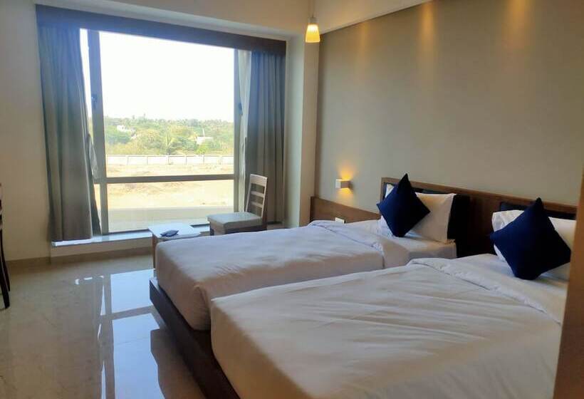 Otel Vits The Somnath Gateway