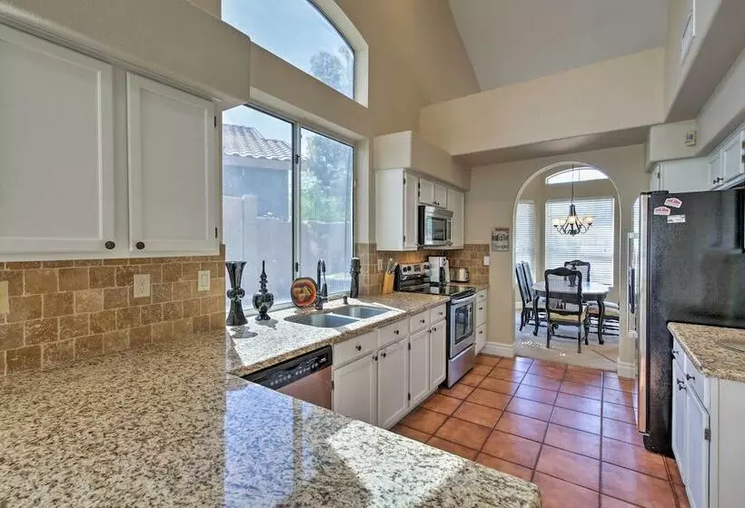 Goodyear Home W/ Pool & Spa, Close To Golf!