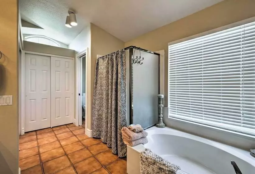 Goodyear Home W/ Pool & Spa, Close To Golf!