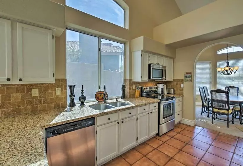 Goodyear Home W/ Pool & Spa, Close To Golf!