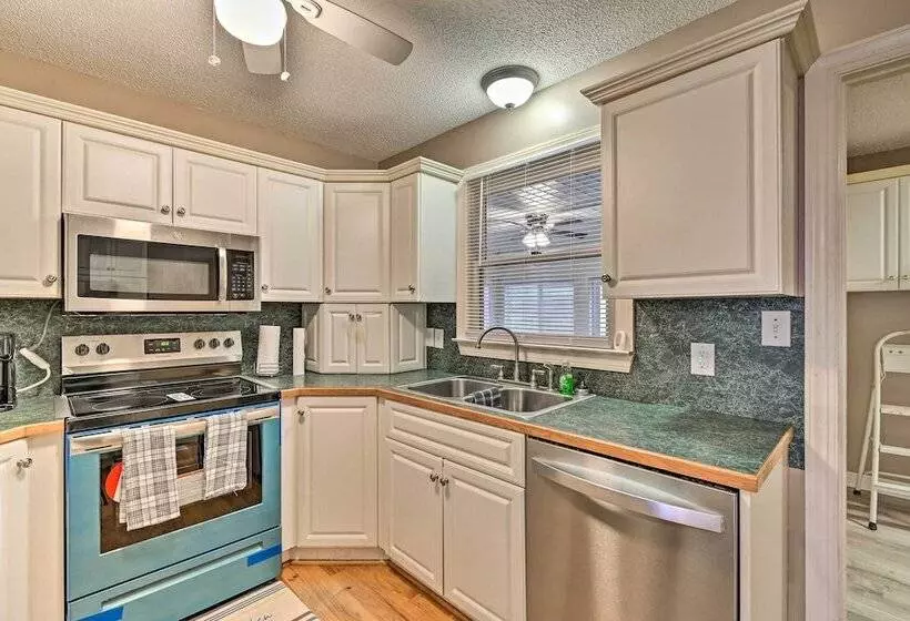 Lillington Home ~ 1 Mi To Cape Fear River!