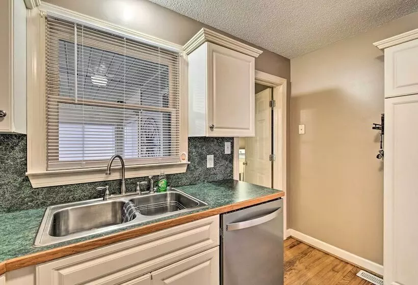 Lillington Home ~ 1 Mi To Cape Fear River!