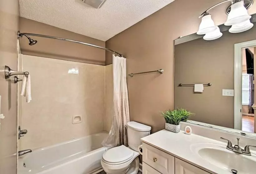 Lillington Home ~ 1 Mi To Cape Fear River!