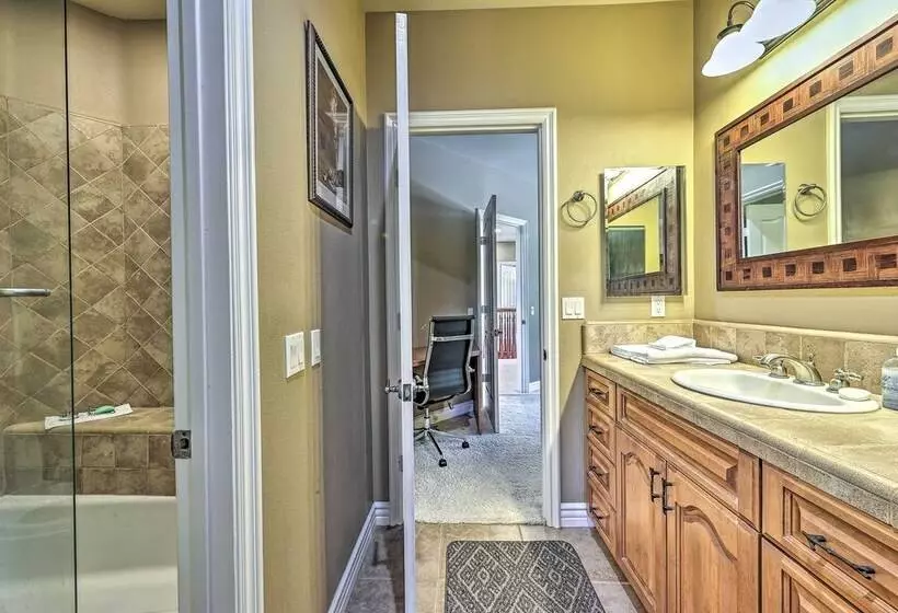 Luxurious Murrieta Retreat W/ Mountain Views!