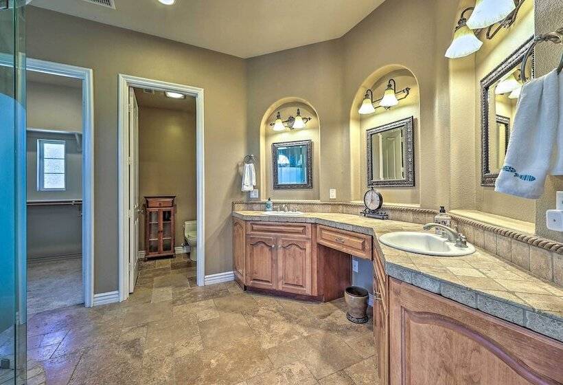 Luxurious Murrieta Retreat W/ Mountain Views!