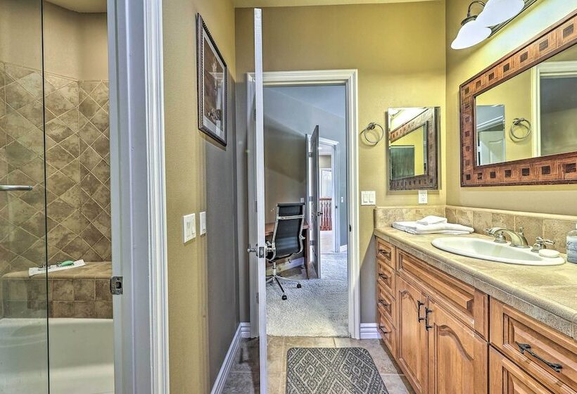 Luxurious Murrieta Retreat W/ Mountain Views!