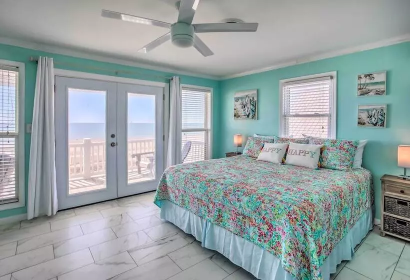 Marvelous Oceanfront Home W/ Stunning Views