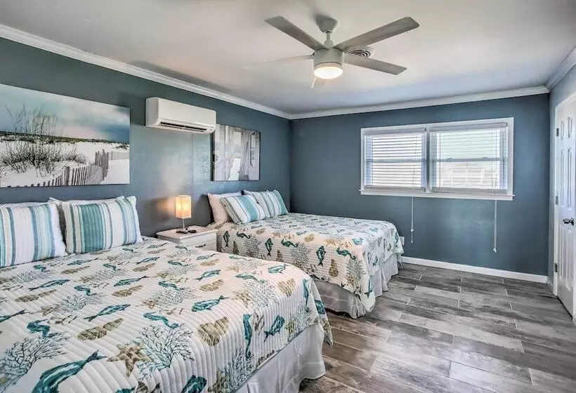 Marvelous Oceanfront Home W/ Stunning Views