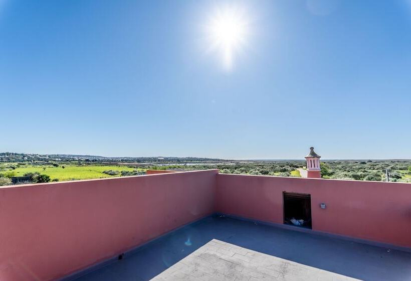 פנסיון Villa Paradis