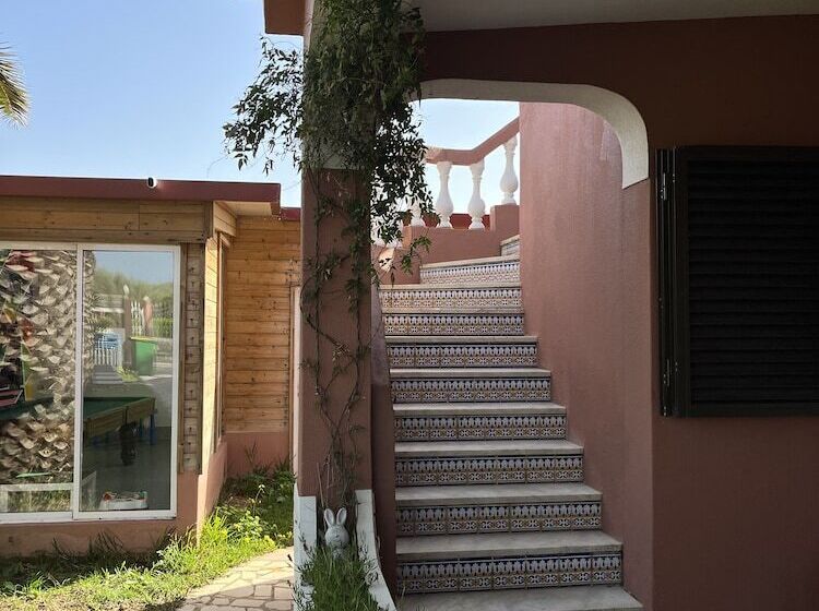 פנסיון Villa Paradis