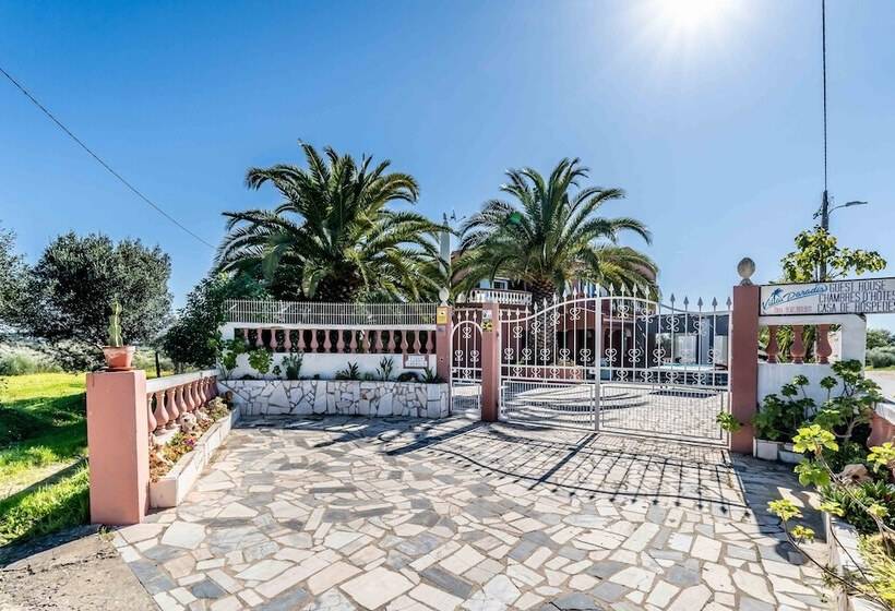 פנסיון Villa Paradis