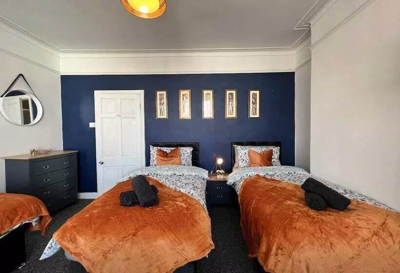 Residenssi Captivating 2bed House In Southend Pet Friendly!