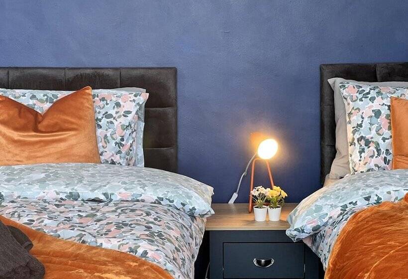 اقامتگاه Captivating 2bed House In Southend Pet Friendly!