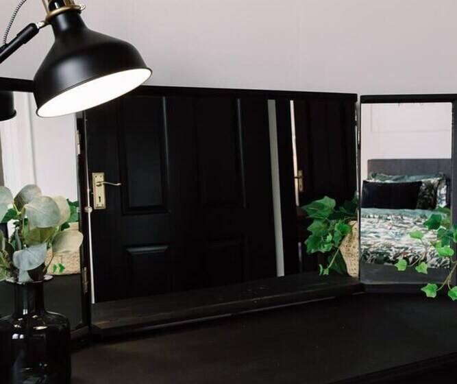 إقامة Luxury Designer 4 Bed Home In The Heart Of Belfast