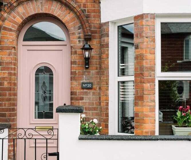 إقامة Luxury Designer 4 Bed Home In The Heart Of Belfast