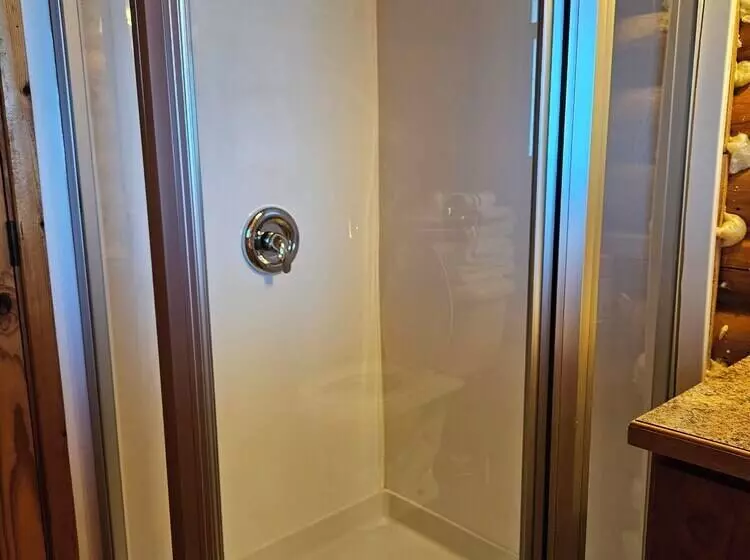 The Peacemaker Cabin