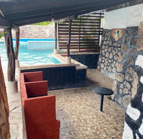 Hotelli Suites Acapulco Yamba