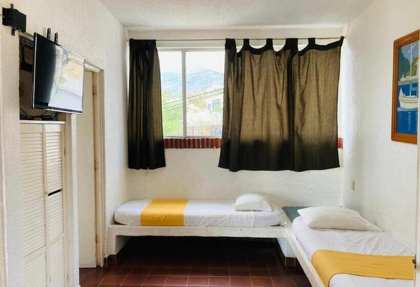 Hotelli Suites Acapulco Yamba