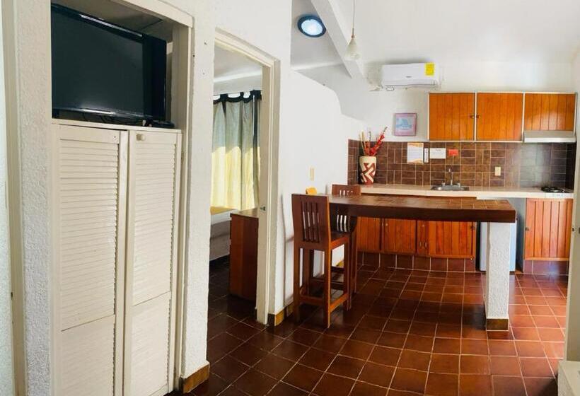 Hotelli Suites Acapulco Yamba