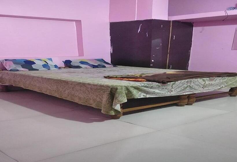Hotel Yashoda Lodge Hingoli