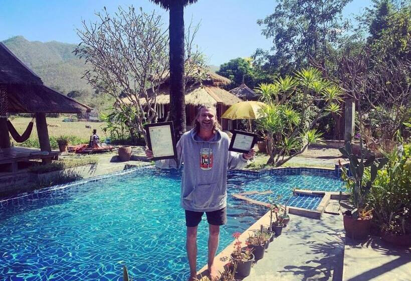 Hospedaria Buzzas @ Pai Chan