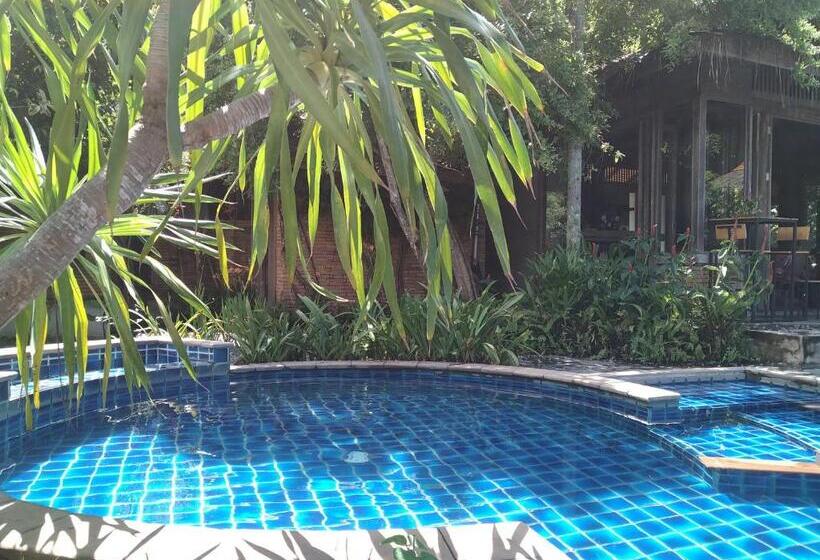 Hospedaria Buzzas @ Pai Chan