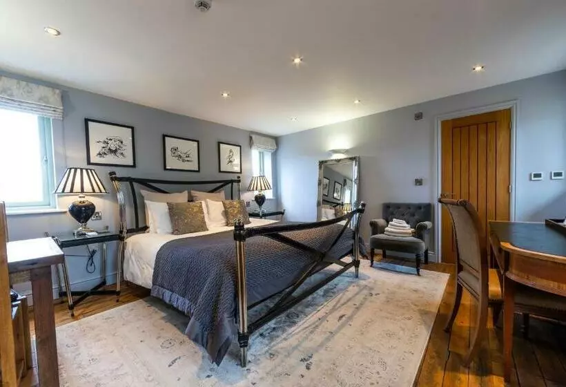 ベッドアンドブレックファースト Eagle Mill Luxury Rooms