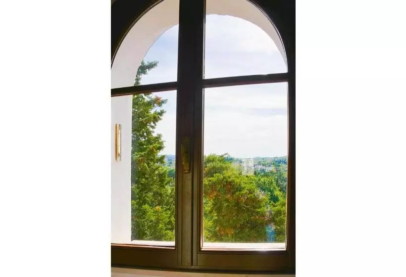 Aamiaismajoitus (B&B) Residenza Il Poggione