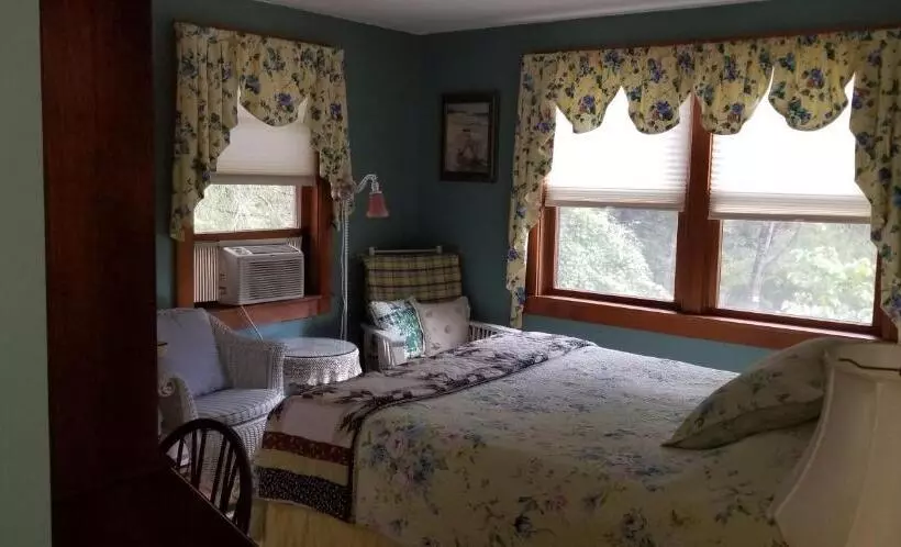 Eastgate Inn B&b