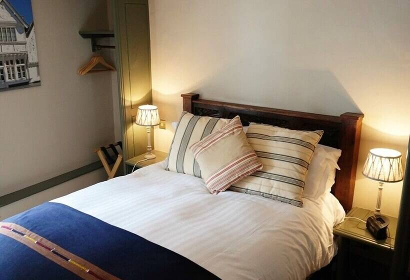 Хостел The Cross Keys