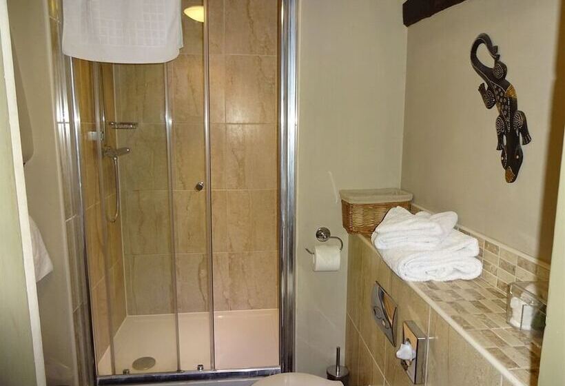 Хостел The Cross Keys