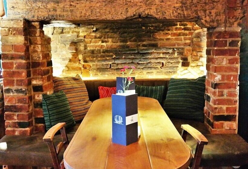 Хостел The Cross Keys