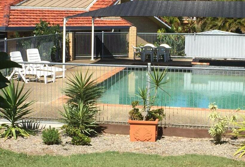 בית מלון כפרי Aspley Carsel Motor Inn